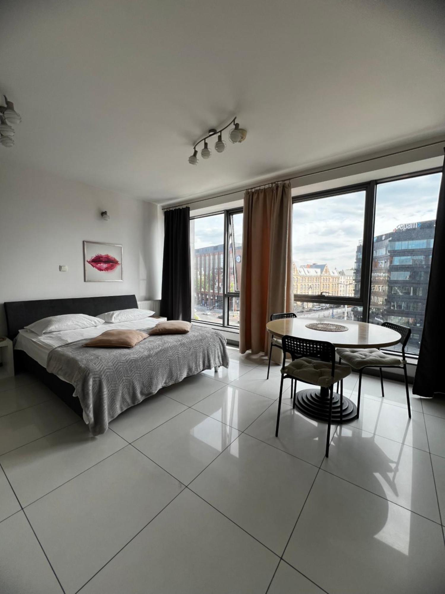 Silver Apartments วรอตซวาฟ ภายนอก รูปภาพ